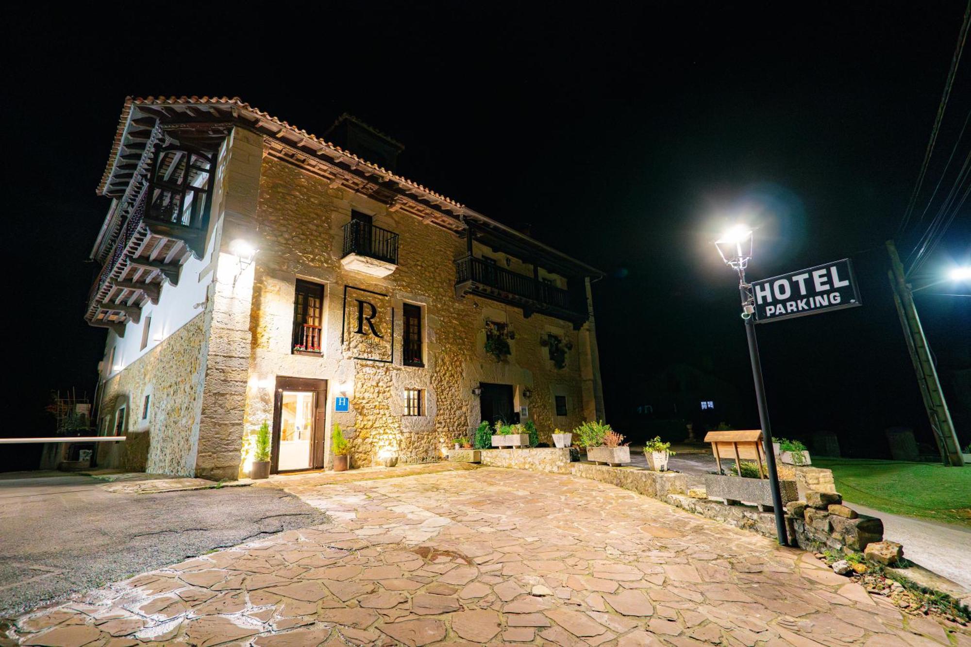 Hotel R Santillana Santillana del Mar Exterior photo