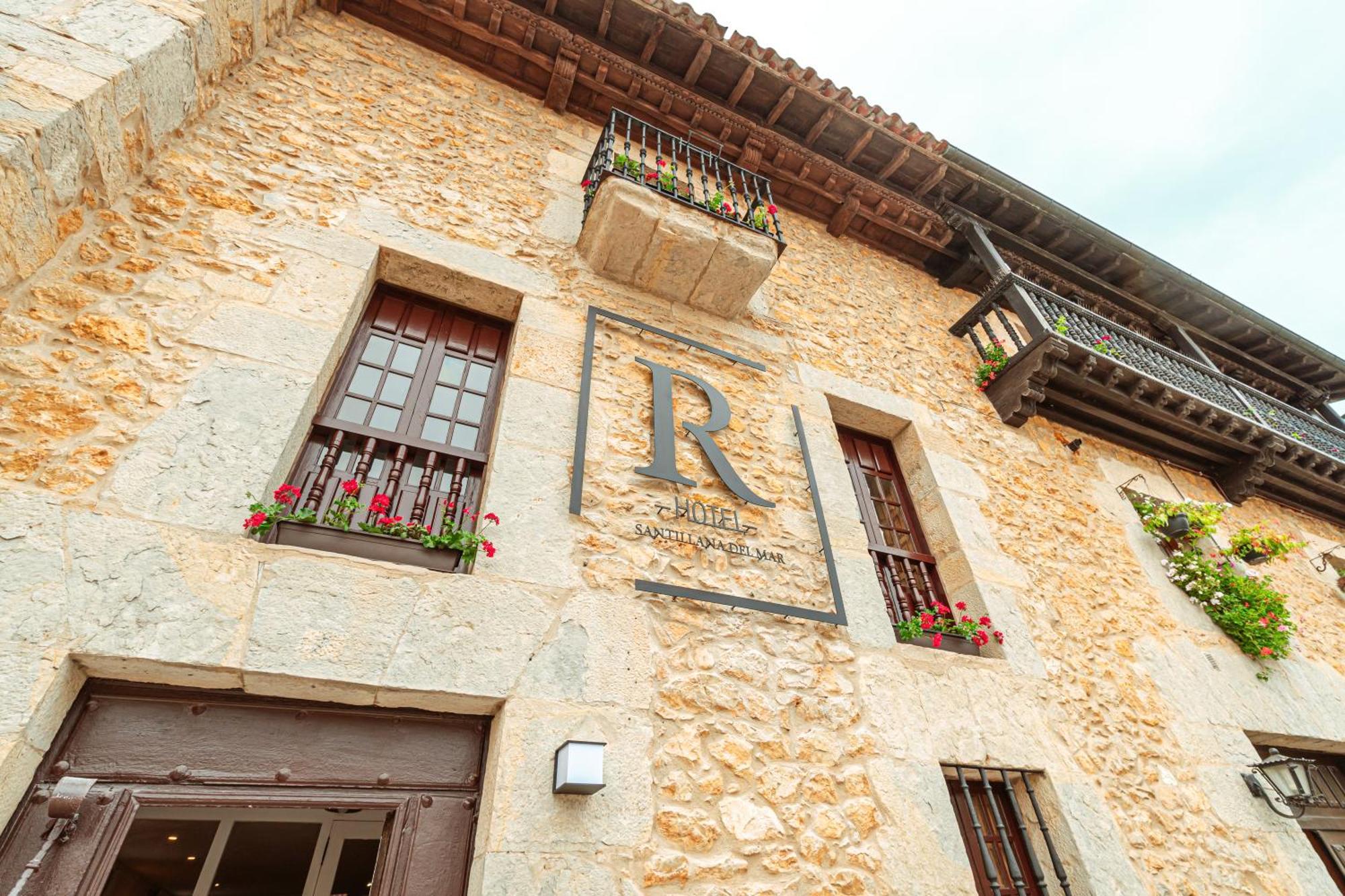 Hotel R Santillana Santillana del Mar Exterior photo