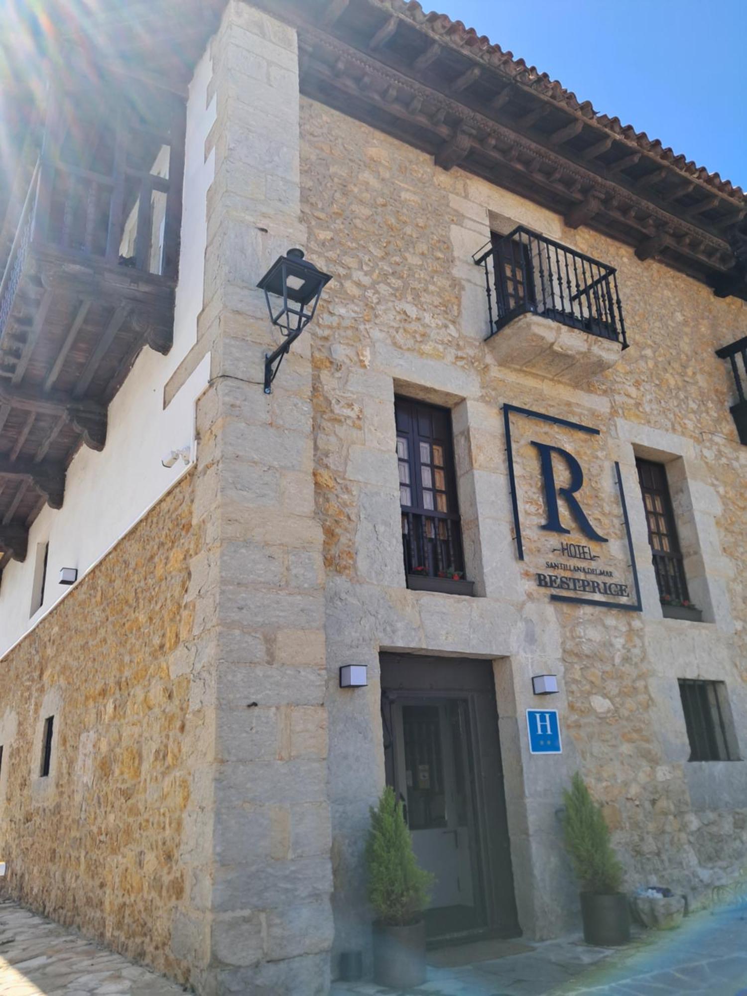Hotel R Santillana Santillana del Mar Exterior photo